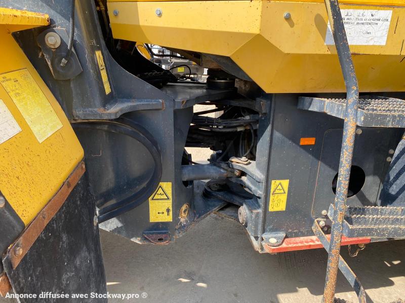 Photo Komatsu WA250-5H Chargeuse à pneus image 9/16