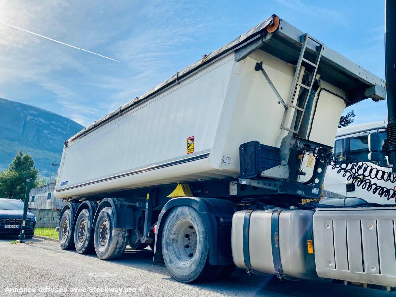 Photo SCHMITZ CARGOBULL SGFS3 REMORQUE SEMI BENNE (3 Essieux)  image 1/16