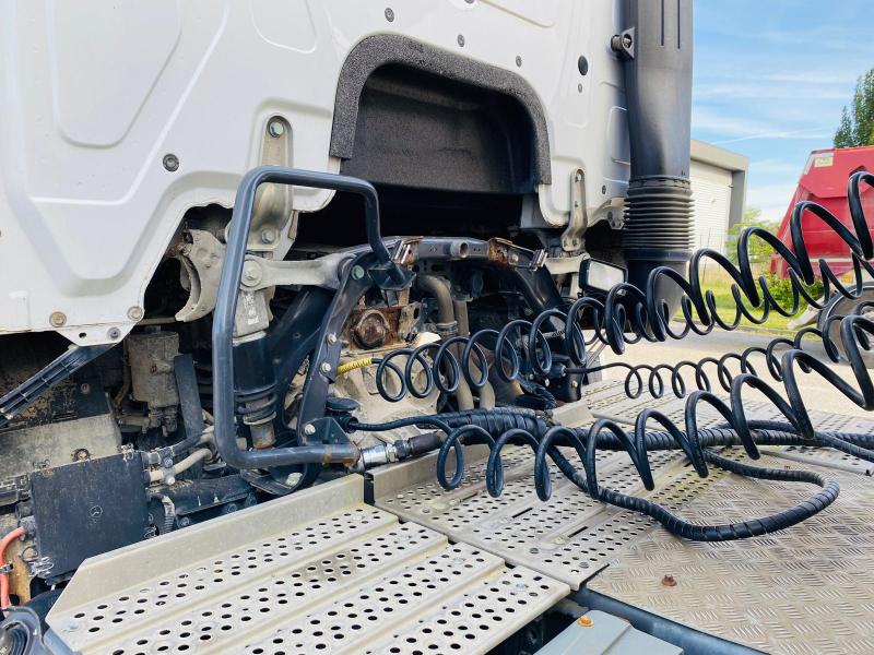 Tracteur MERCEDES Tracteur routier ACTROS 1851 4X2 avec KIT HYDRAULIQUE