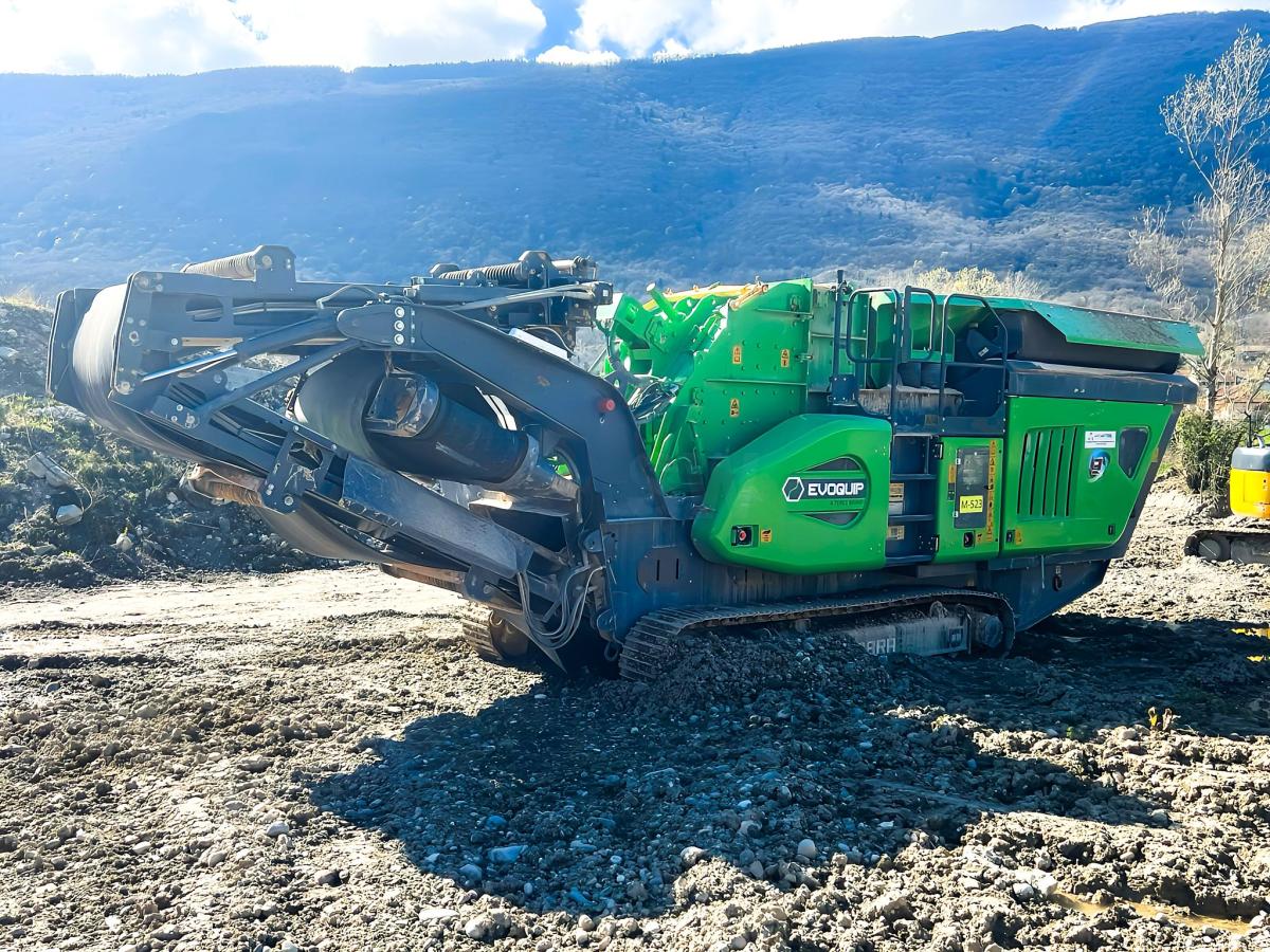 Concassage/recyclage TEREX EVOQUIP COBRA 290R CONCASSEUR MOBILE A CHENILLE
