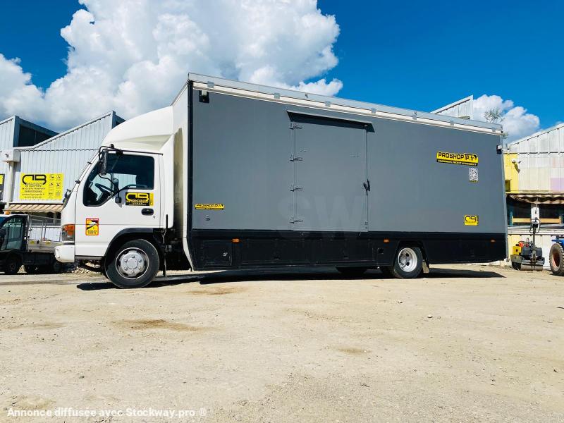 Photo ISUZU Camion SÉRIE N AVEC 2 STRUCTURES CHAPITEAUX  image 2/23