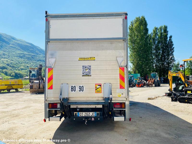 Photo ISUZU Camion SÉRIE N AVEC 2 STRUCTURES CHAPITEAUX  image 4/23