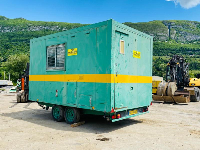 Matériel de chantier CABANE DE CHANTIER