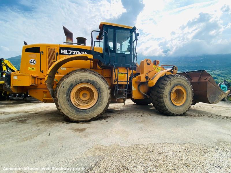 Photo HYUNDAI Chargeuse articulé HL770-7A 23T  image 7/23