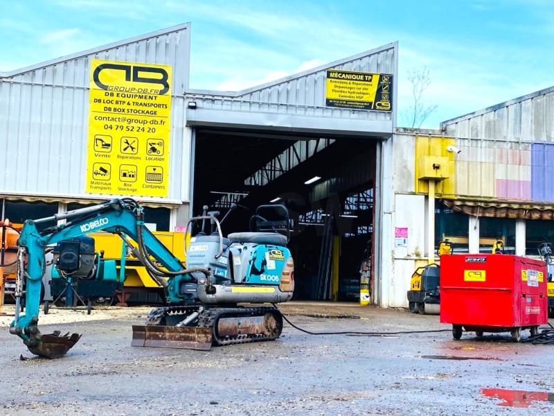 KOBELCO Mini pelle électrique SK007