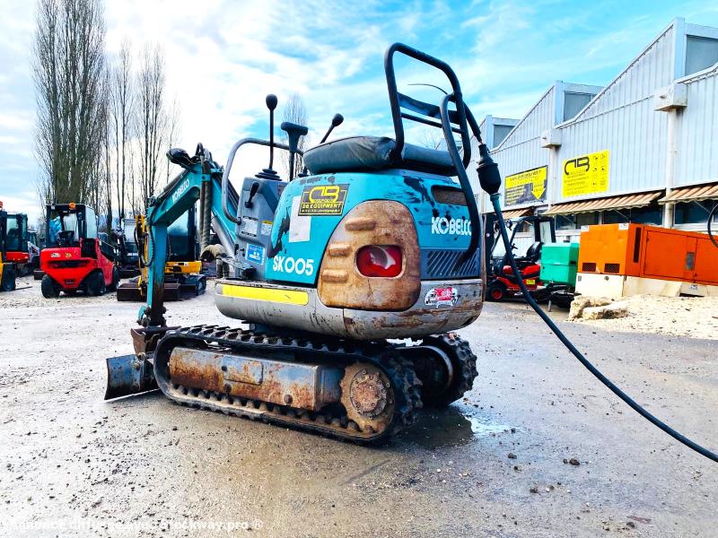 Photo KOBELCO Mini pelle électrique SK007  image 3/17