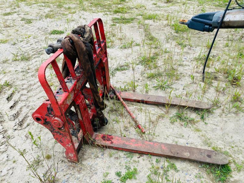 Chariot à mât rétractable MANITOU MT 928-4 Chariot télescopique 9M (NET DE TVA)