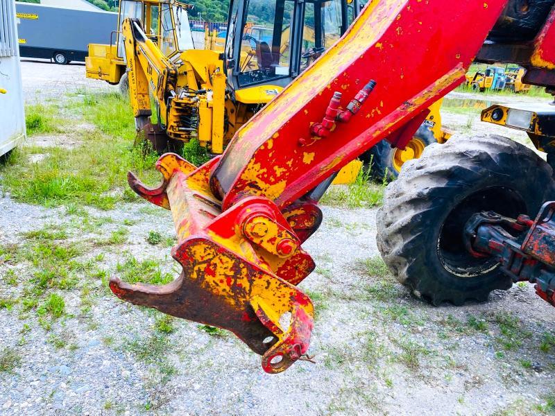 Chariot à mât rétractable MANITOU MT 928-4 Chariot télescopique 9M (NET DE TVA)
