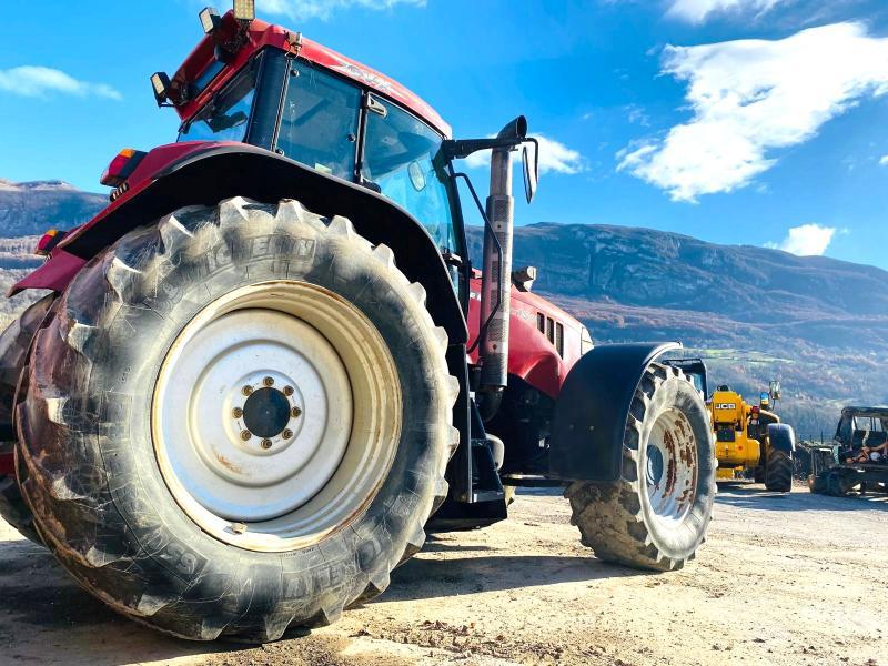 Tracteur agricole CASE IH CVX 150