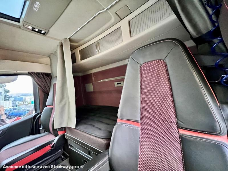 Photo VOLVO FH16 750 Tracteur routier  image 7/9