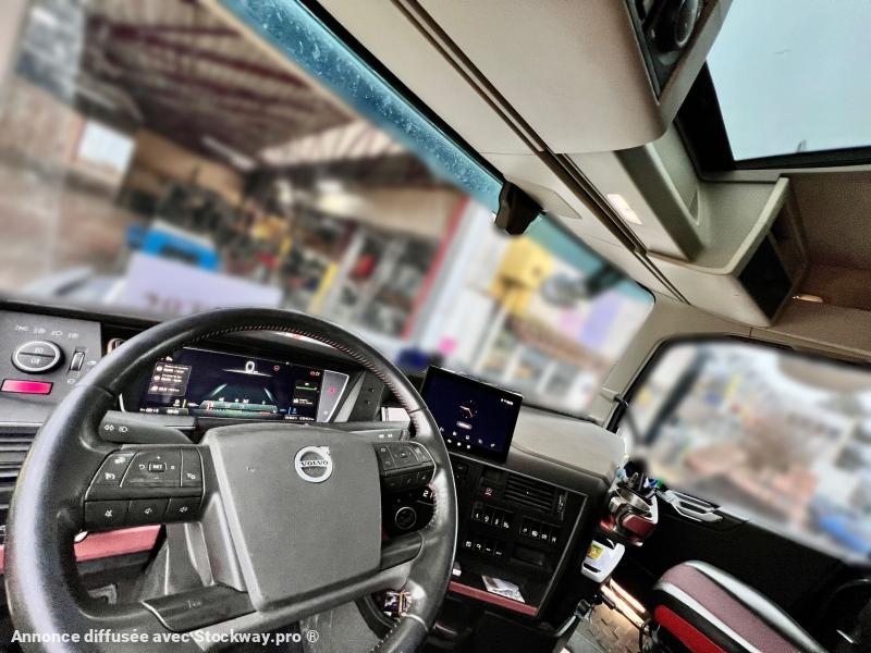 Photo VOLVO FH16 750 Tracteur routier  image 8/9