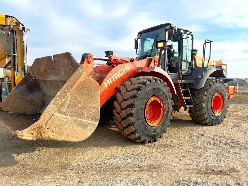 HITACHI ZW 310 Chargeuse 23T