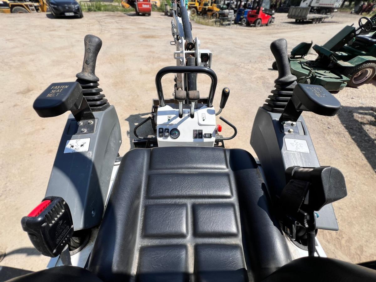 Pelle Bobcat E10 Z