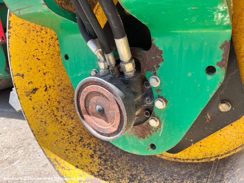 Photo Ammann COMPACTEUR AV26-2 ROULEAU TANDEM VIBRANT ARTICULÉ  image 13/18