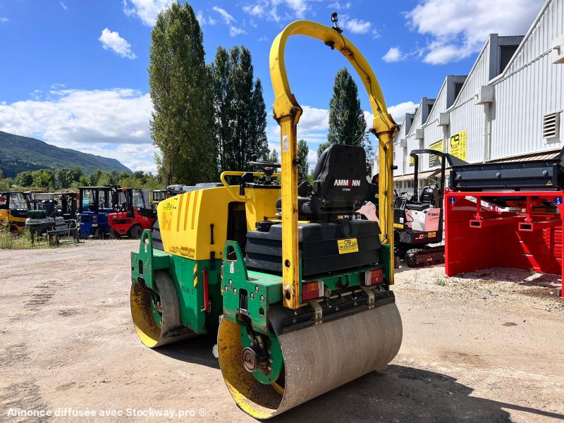 Photo Ammann COMPACTEUR AV26-2 ROULEAU TANDEM VIBRANT ARTICULÉ  image 5/18