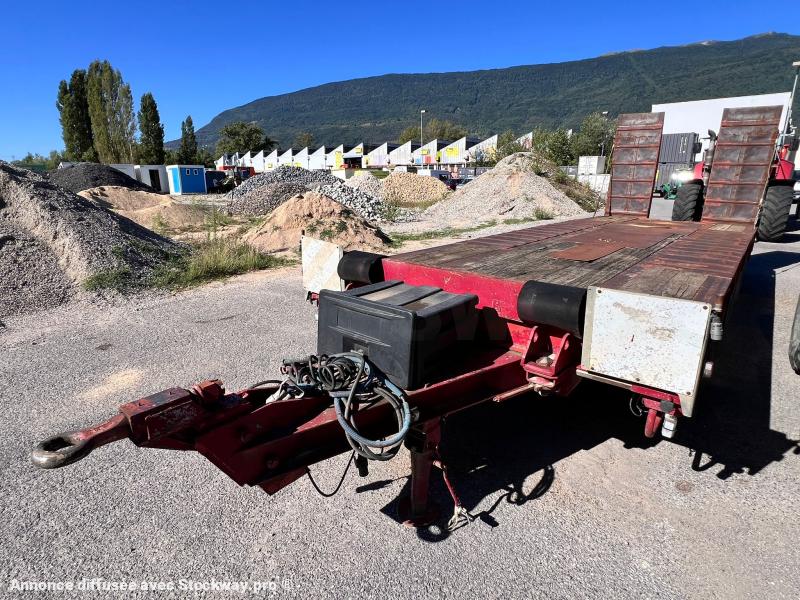 Castera TS243B Remorque porte engins 3 essieux 