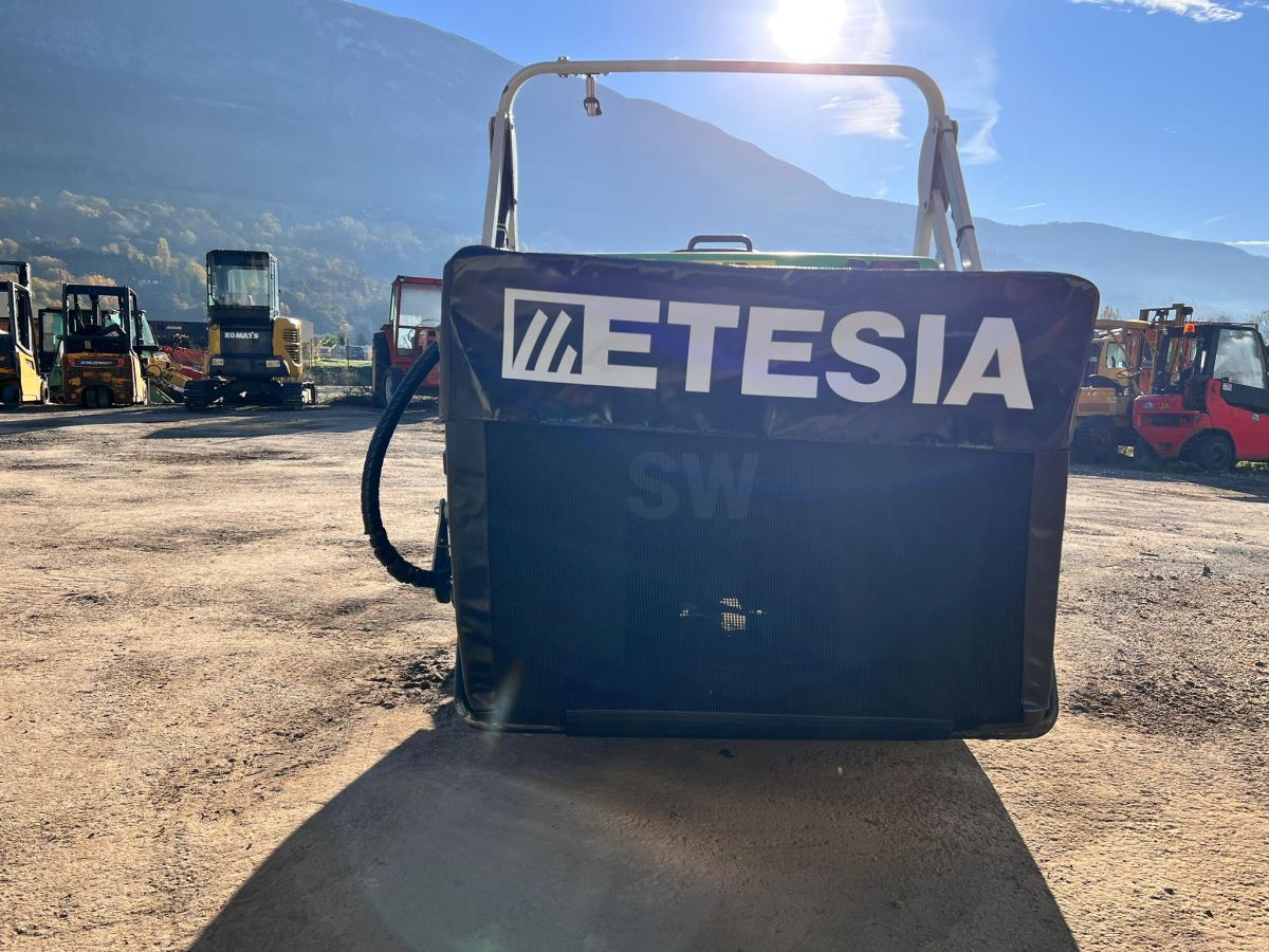 Entretien des espaces verts ETESIA HYDRO 124D Tondeuse autoportée 124cm