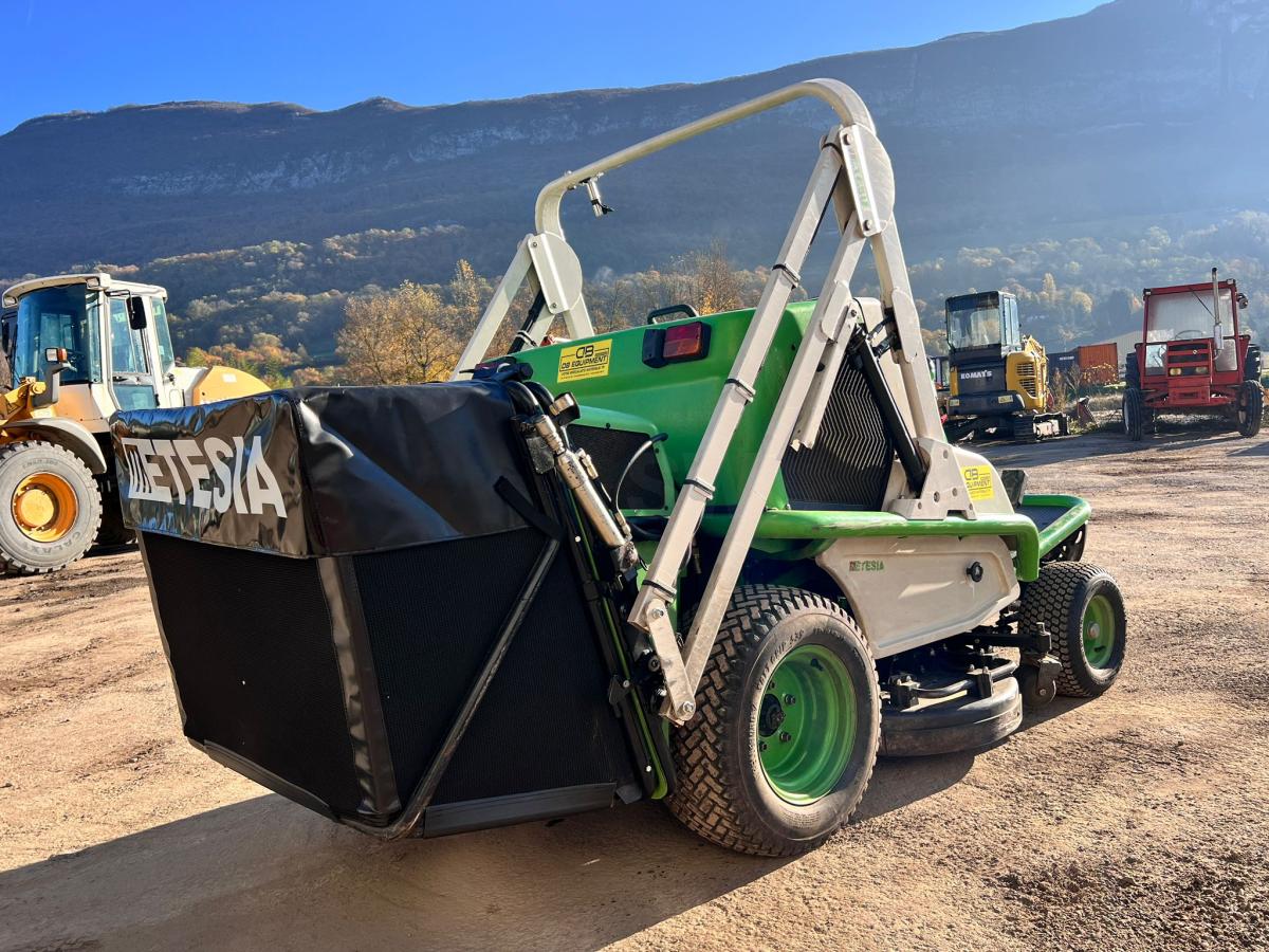 Entretien des espaces verts ETESIA HYDRO 124D Tondeuse autoportée 124cm