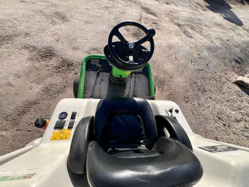 Entretien des espaces verts ETESIA HYDRO 124D Tondeuse autoportée 124cm