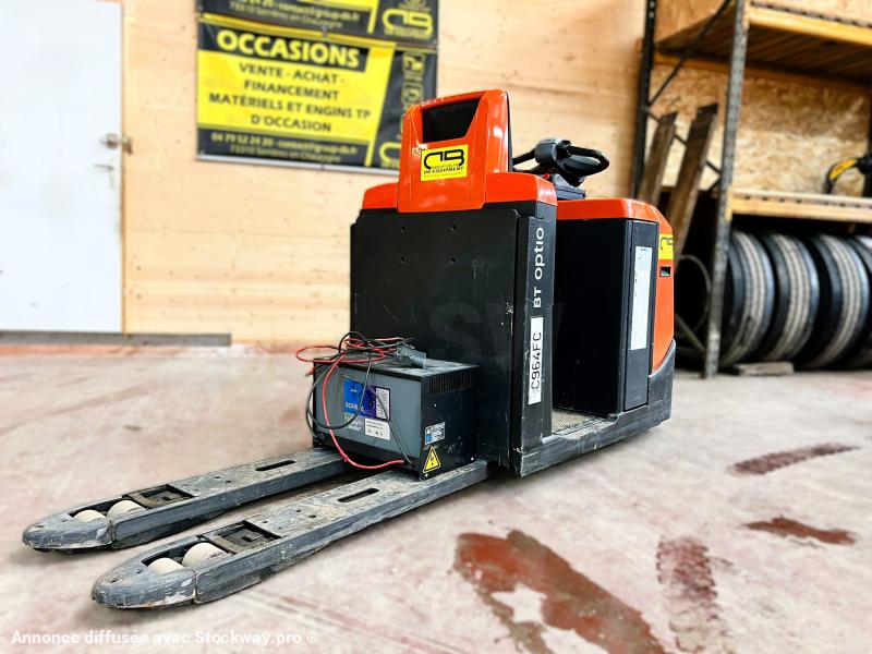 BT OSE250 Gerbeur transpalette électrique 