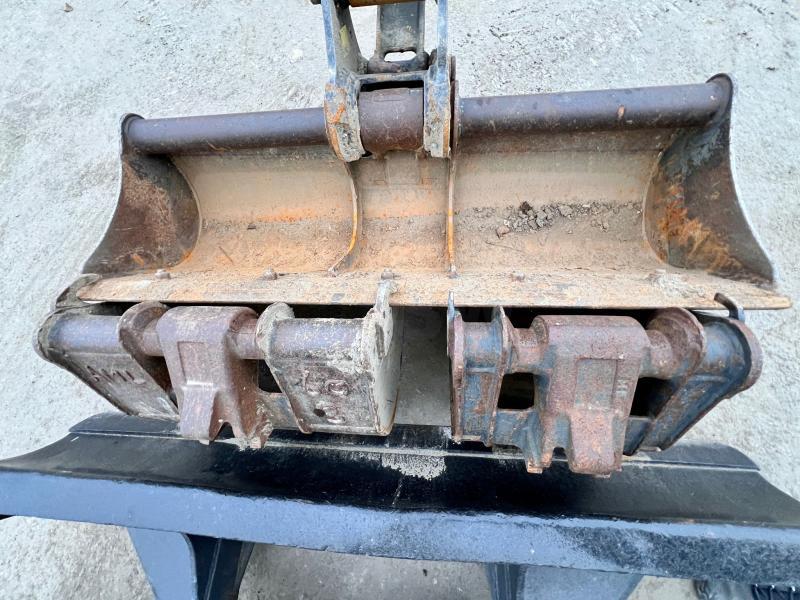 Pelle Komatsu PC35MR-3 Mini-pelle 3,5T