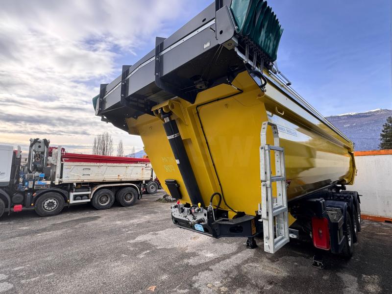Meiller                 KISA 3 Semi-remorque benne acier 8/6
