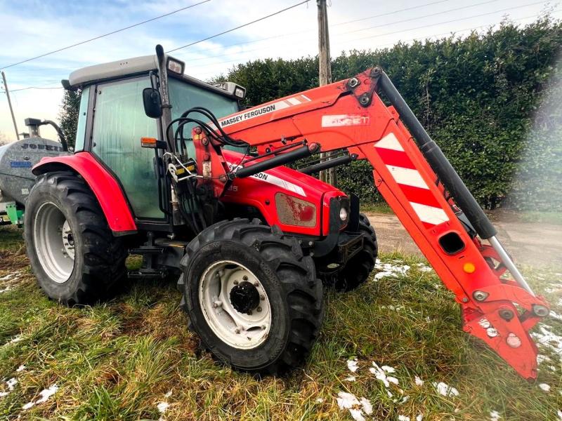 Massey Ferguson                 5435 Tracteur agricole