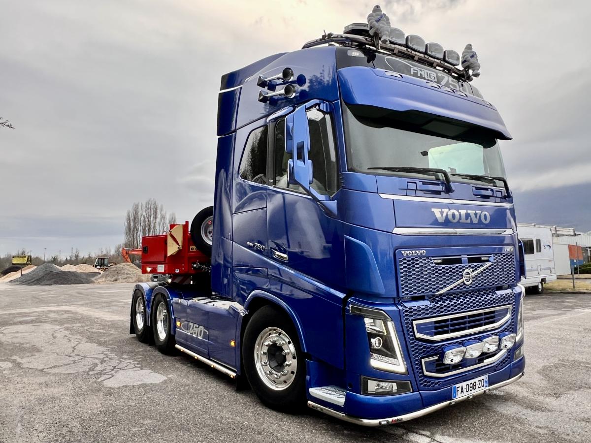Volvo                 FH16 6x4 750cv Euro6 70T avec hydraulique