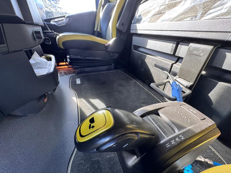 Tracteur Volvo FH16 6x4 750cv Euro6 70T avec hydraulique