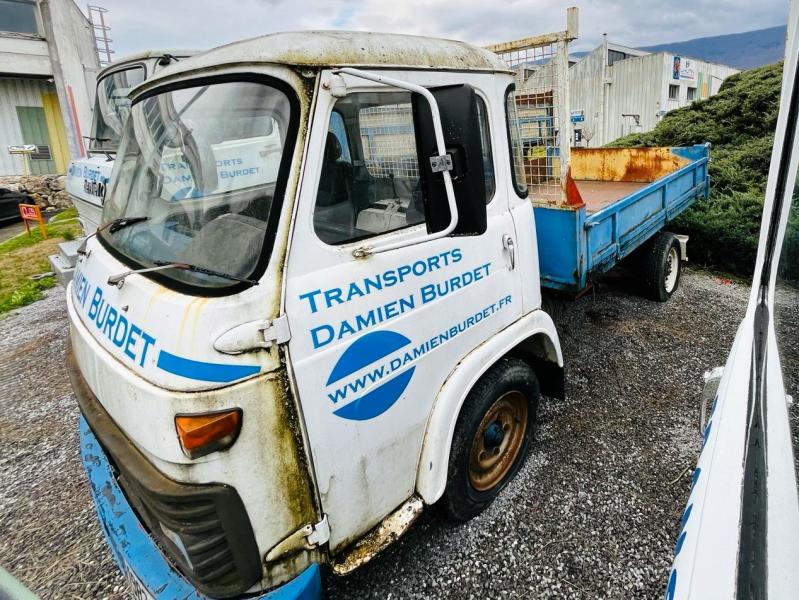 Camion Saviem SG 2 Camion benne 3,5T