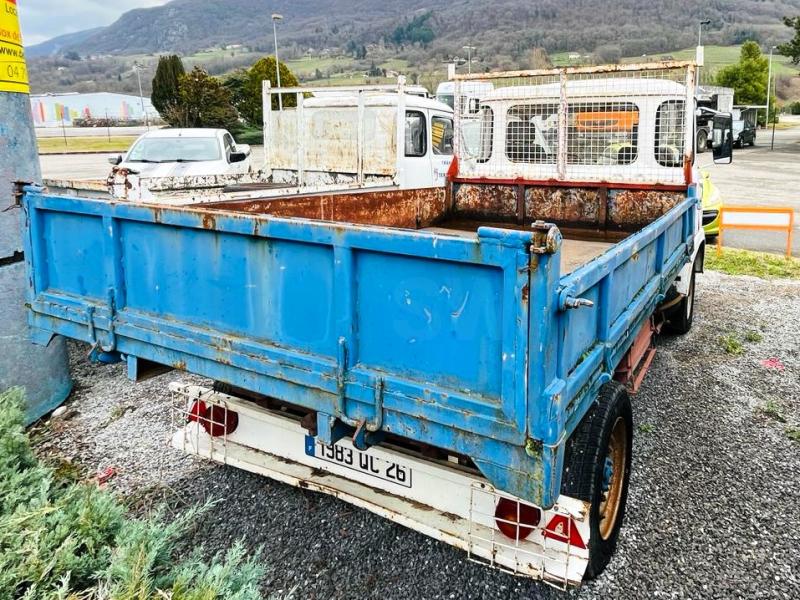 Camion Saviem SG 2 Camion benne 3,5T