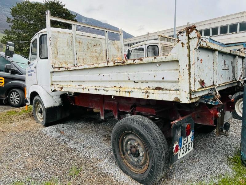Camion Saviem Super Goelette camion benne 3,5T