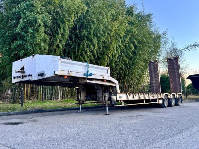 Actm                 S44315CHC porte engins 3 essieux 34T