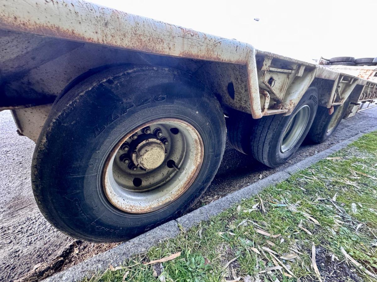 Semi-remorque Actm S44315CHC porte engins 3 essieux 34T
