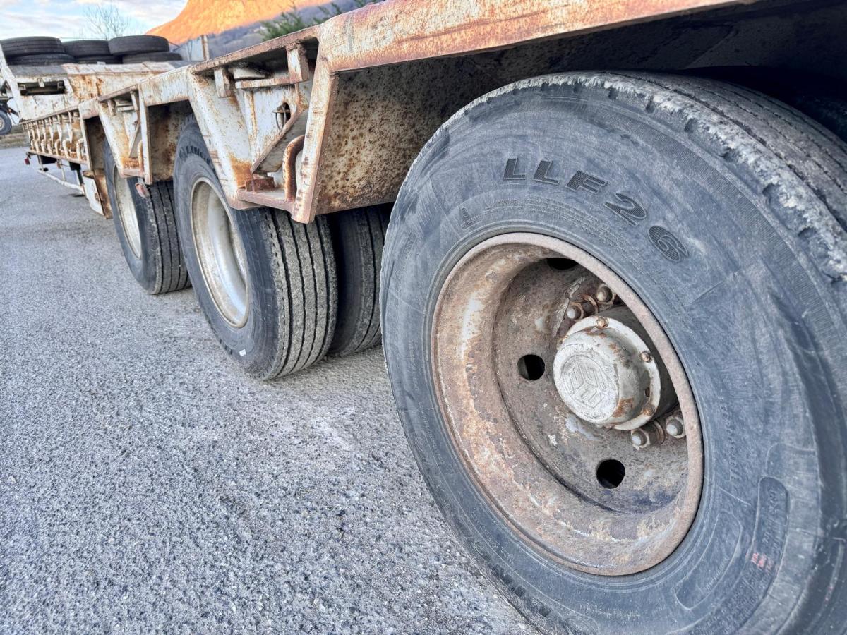 Semi-remorque Actm S44315CHC porte engins 3 essieux 34T