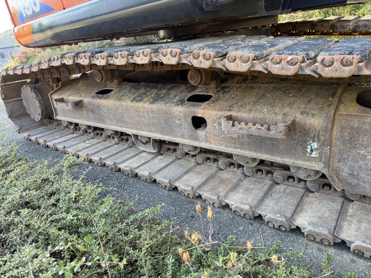 Escavatore Hitachi ZX130LCN-6 Pelle sur chenilles 14T