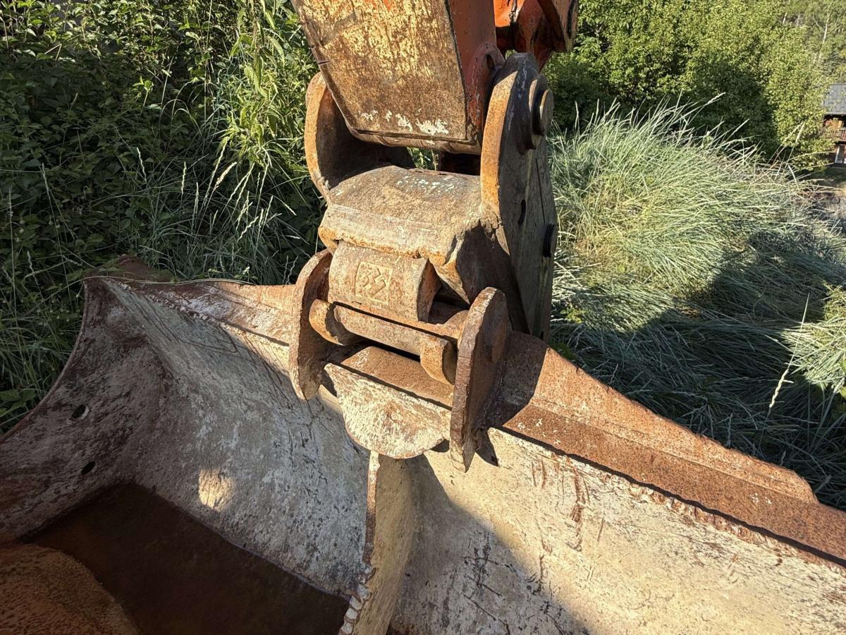 Pelle Hitachi ZX130LCN-6 Pelle sur chenilles 14T
