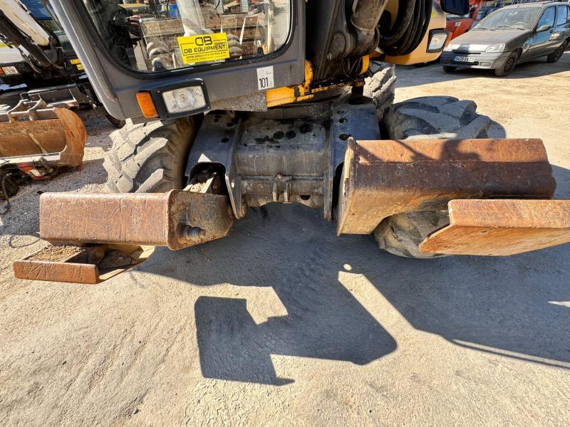 Pelle Mecalac 12 MXT Pelle à pneus articulée 9T