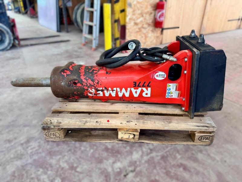 Équipements TP RAMMER 777E Brise-roche hydraulique BRH