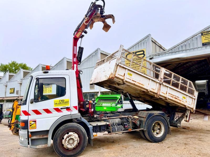 Mercedes                 ATEGO 1218 Camion benne grue grappin hayon