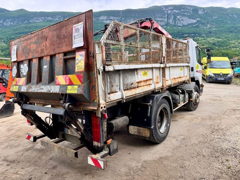 Camion Mercedes ATEGO 1218 Camion benne grue grappin hayon