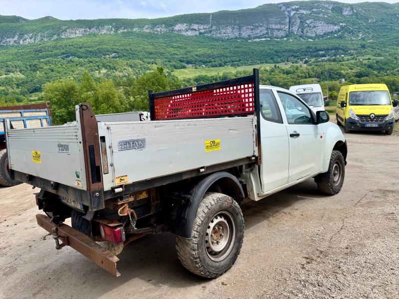 Voiture Isuzu D-MAX TFS86 PICKUP 4x4 AVEC BENNE ELECTRIQUE