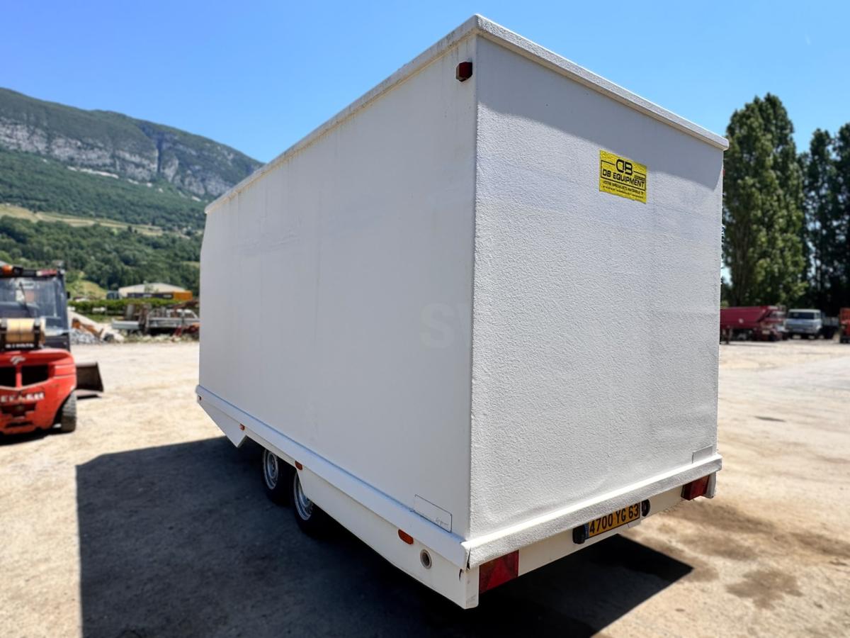 Matériel de chantier JCR M490PA Remorque cabane de chantier 2 essieux