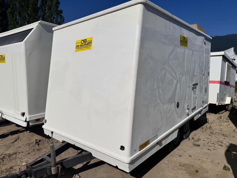 JCR                 Remorque cabane de chantier 2 essieux JCR 243DFRD