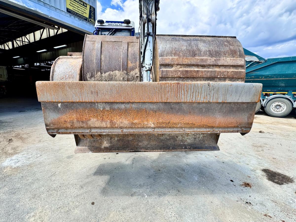 Pelle Mecalac 12MXT Pelle sur pneus 9T (NET DE TVA)