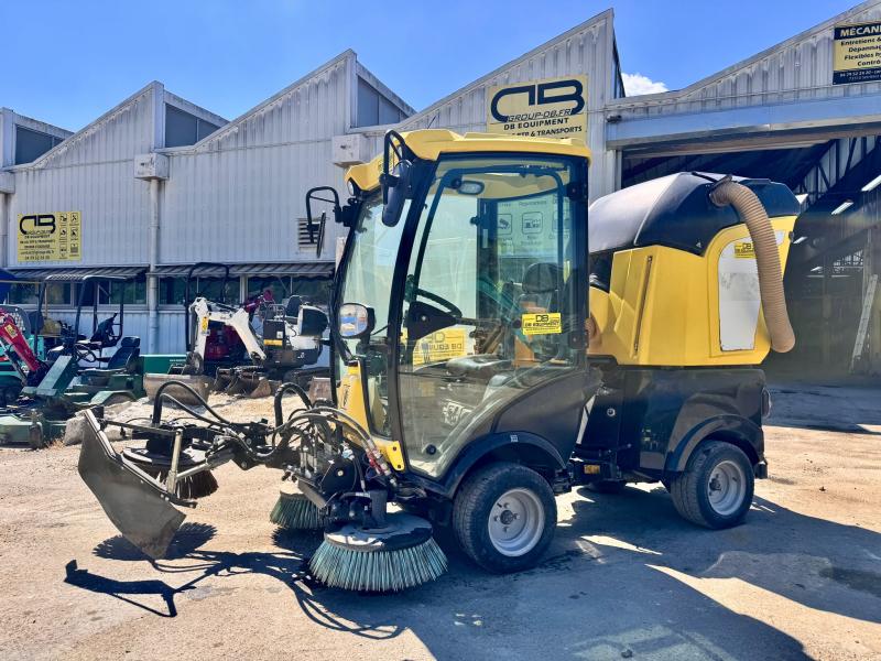 KARCHER MC50 Balayeuse aspiratrice de voirie