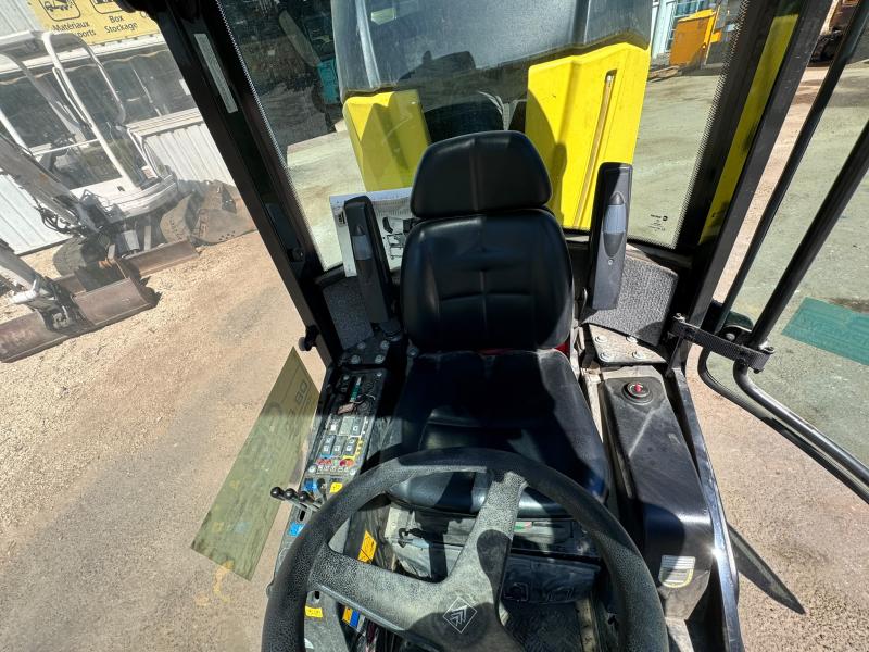 Matériel de nettoyage KARCHER MC50 Balayeuse aspiratrice de voirie