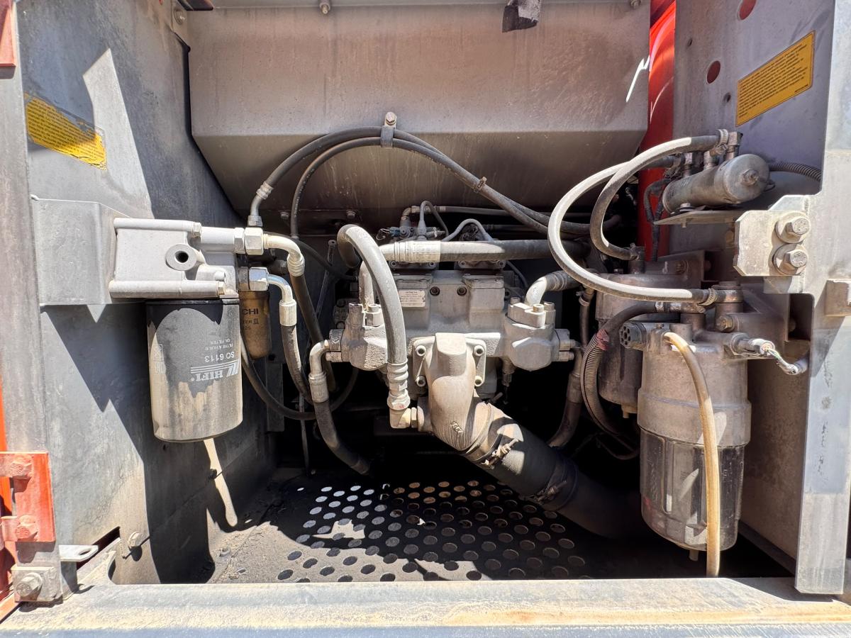 Pelle Hitachi ZX210-3 Pelle sur chenilles 22T