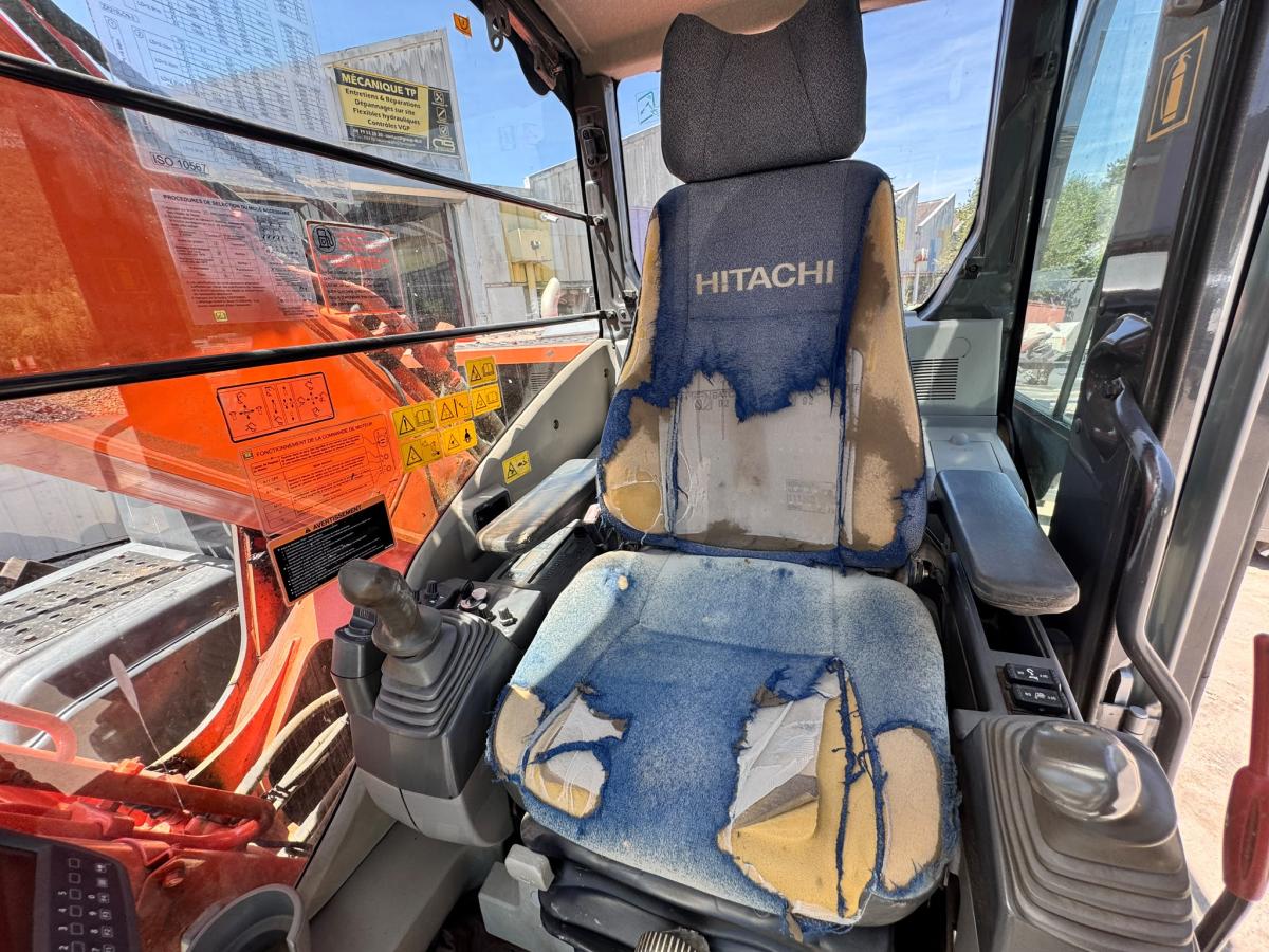 Pelle Hitachi ZX210-3 Pelle sur chenilles 22T