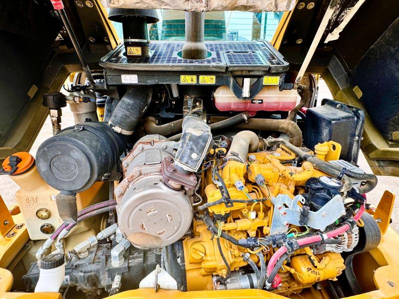 Chargeuse Caterpillar 906M Chargeuse sur pneus 6T